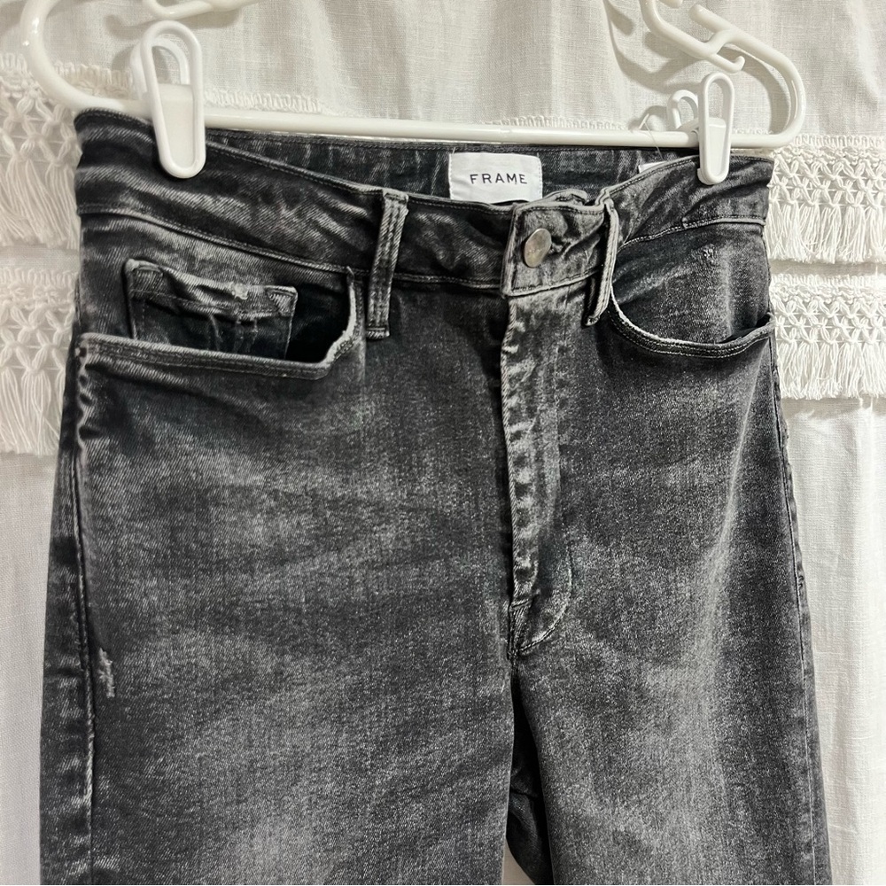 Frame Le One Skinny Dark Gray Wash - Size 30 (2) - Picture 2 of 8
